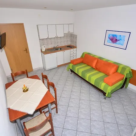 Apartment Mustapic *