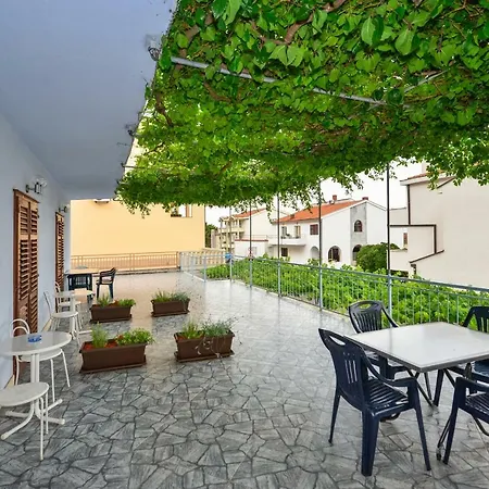 Mustapic * Makarska